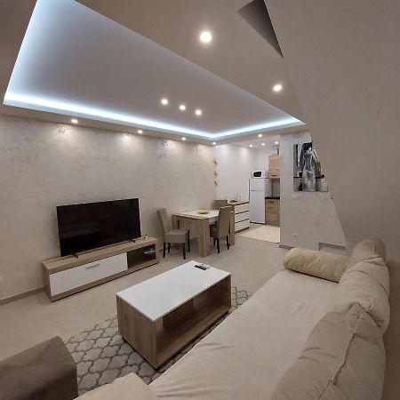 סורצ'ין Apartman Lux Jelena מראה חיצוני תמונה