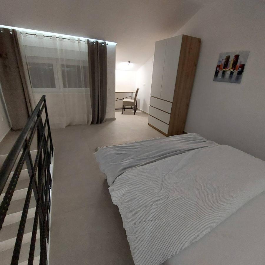 סורצ'ין Apartman Lux Jelena מראה חיצוני תמונה