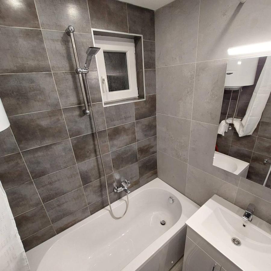 סורצ'ין Apartman Lux Jelena מראה חיצוני תמונה