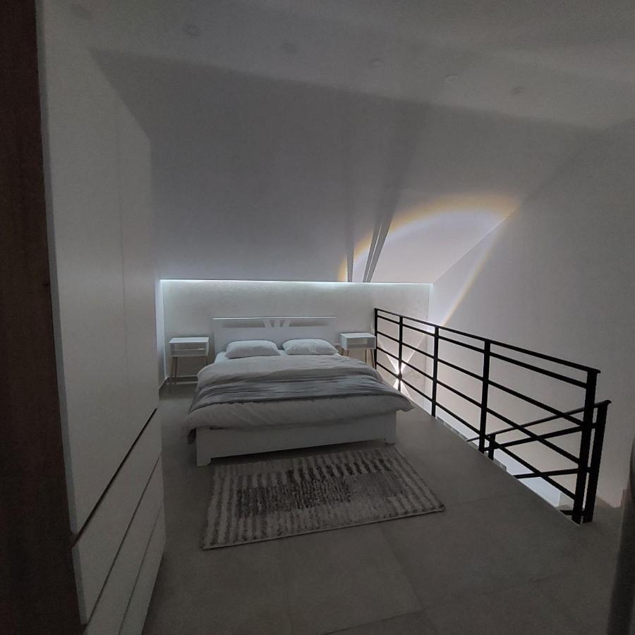 סורצ'ין Apartman Lux Jelena מראה חיצוני תמונה