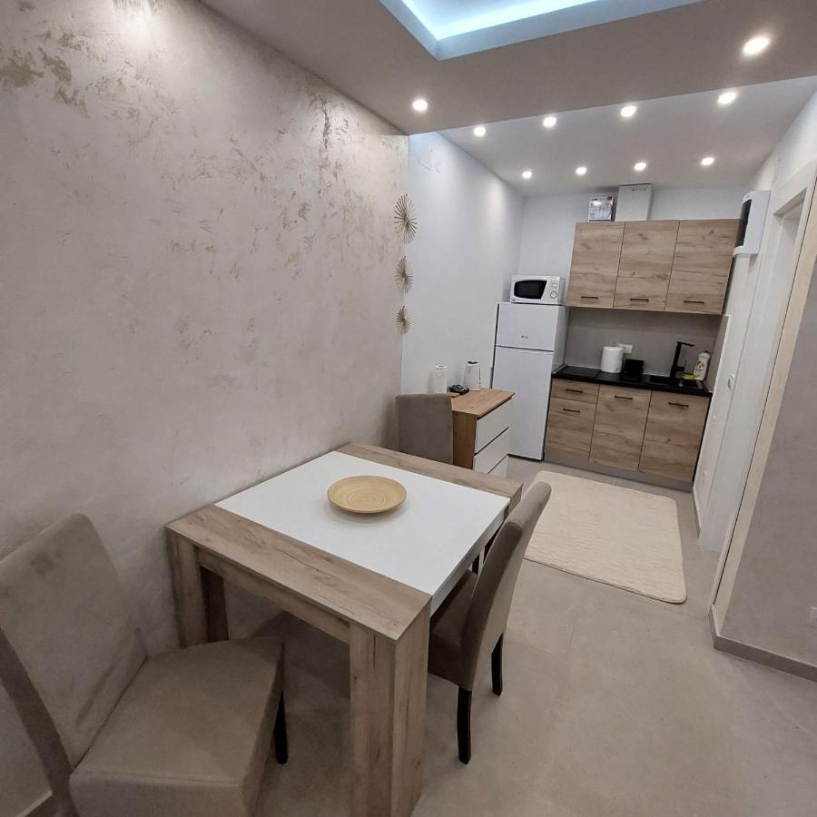 סורצ'ין Apartman Lux Jelena מראה חיצוני תמונה